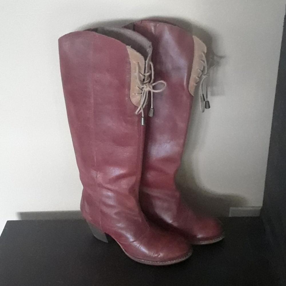 Holding Horses High Tied Boots sz6